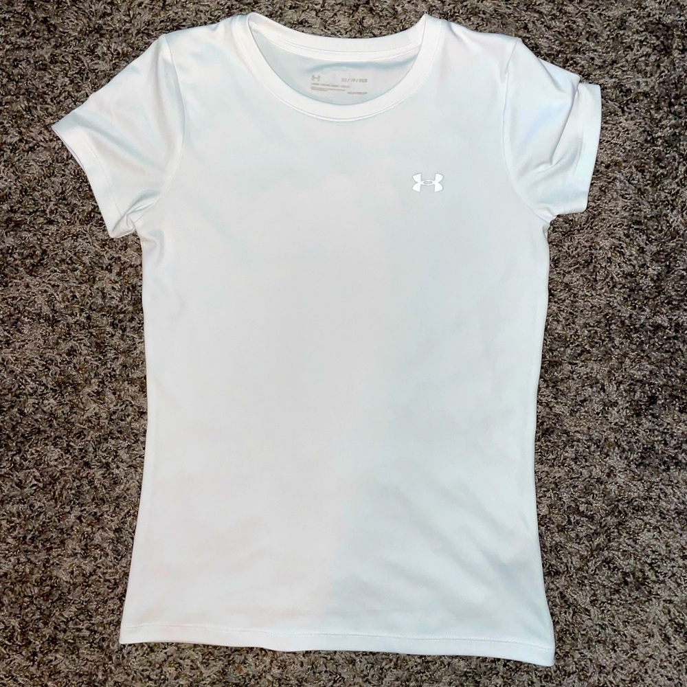 White under armour shirt